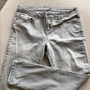 i jeans by Buffalo Denim Jeans in Light Gray Wash. Size 12